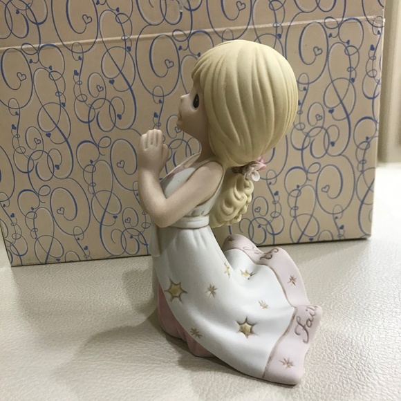 Precious Moments Other - Precious Moments: With Faith, All Things Are Poss.